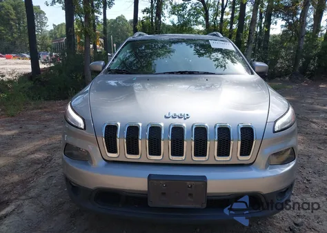 2017 Jeep Cherokee Latitude 4X4 from USA, damaged, VIN 1C4PJMCS2HW631714